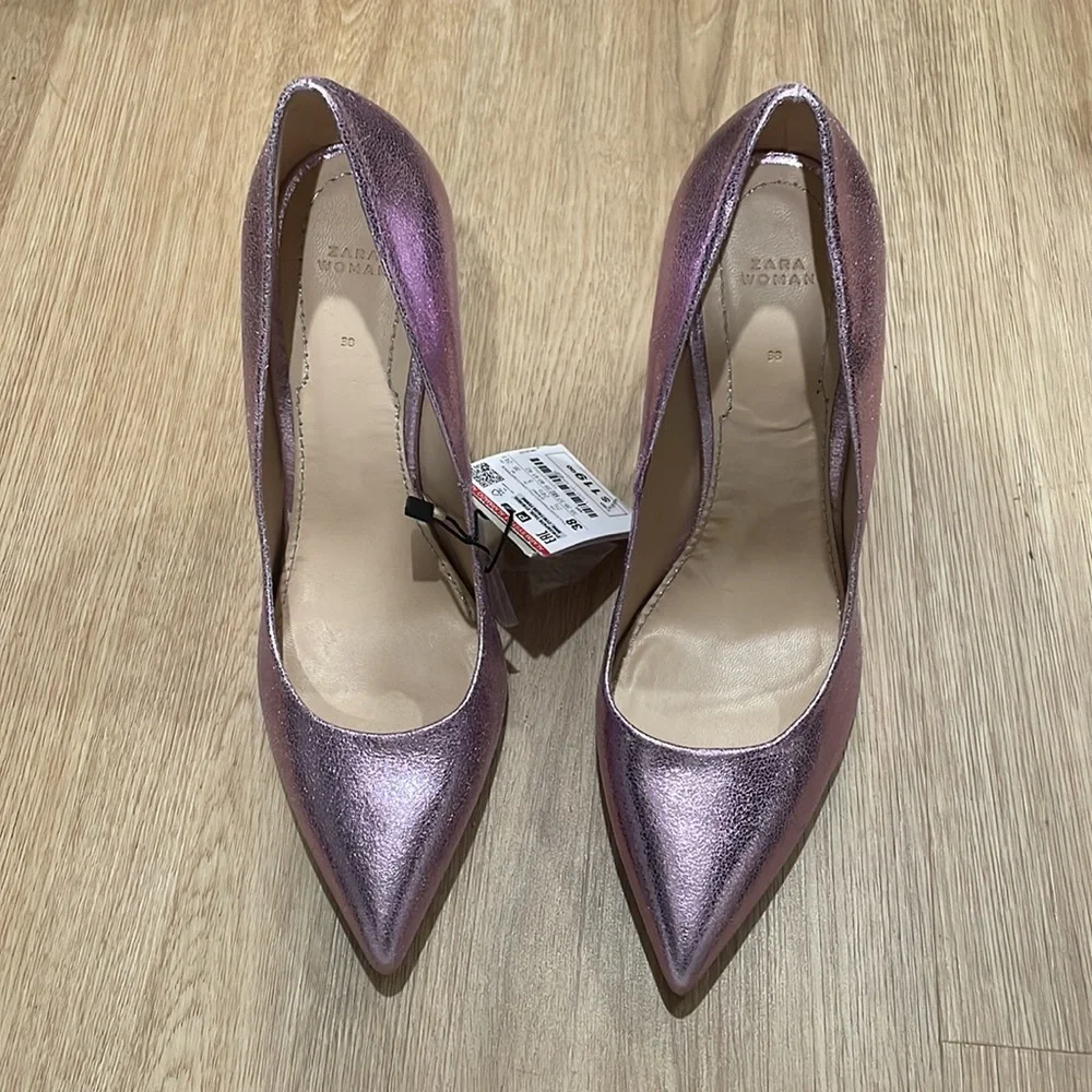 Metallic Pink Pumps - Picture 2 of 4